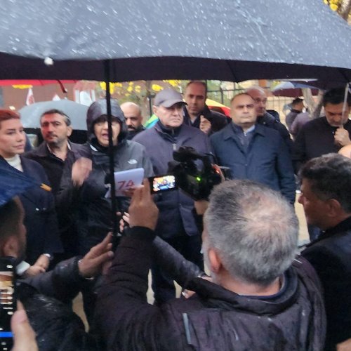 بعد شهرين على الإعتصام في المجلس.. موقفٌ لافت لخلف وعون!